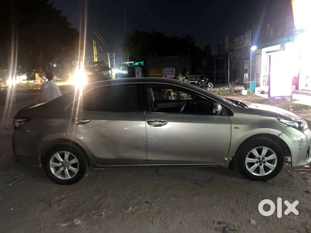 Toyota Corolla Altis 2014 Variant