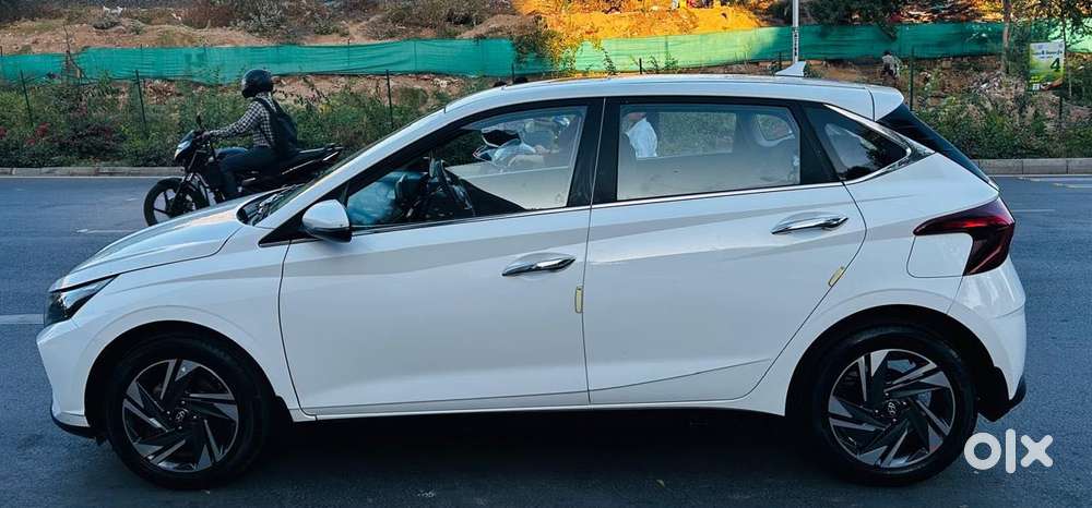 Hyundai I20 Asta (o) 1.2 Mt, 2022, Petrol