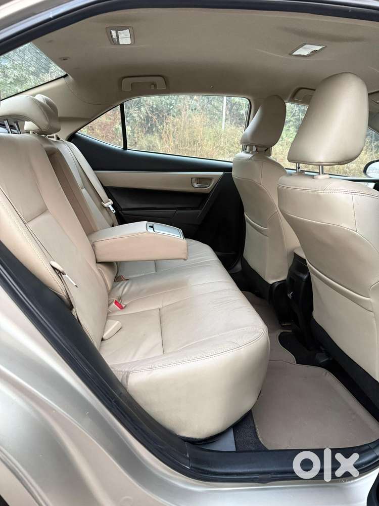 Toyota Corolla Altis Vl At, 2015, Petrol