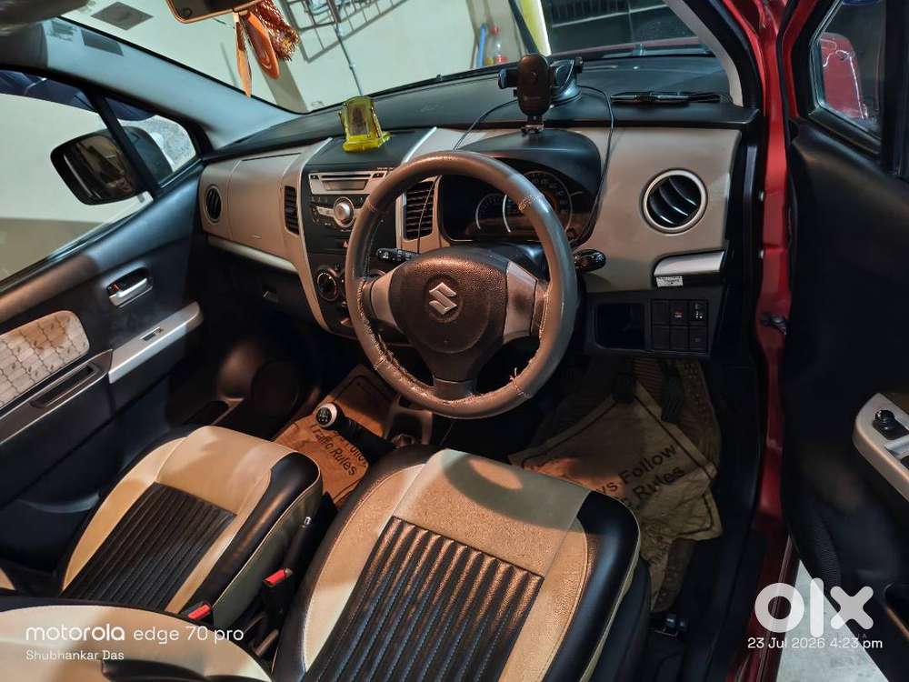 Well-maintained 2013 Maruti Suzuki Wagonr Vxi (manual)