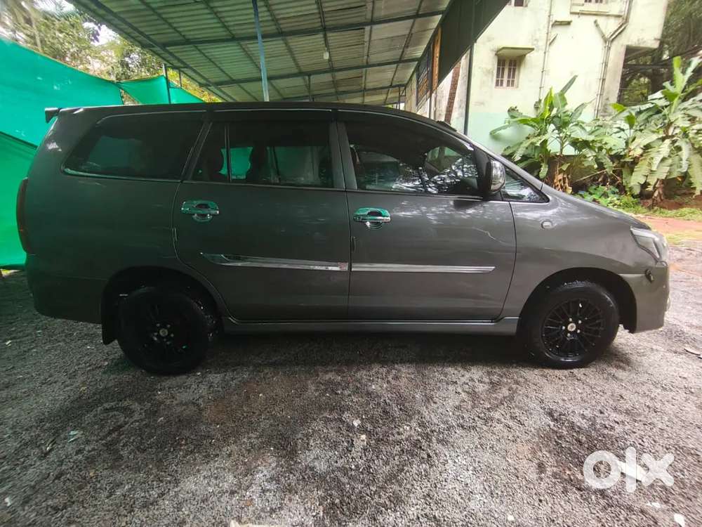 Toyota Innova 2.5 G4 2014