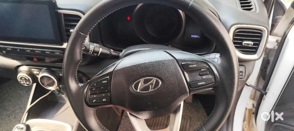 Hyundai Venue 2020 Petrol Excellent Condition