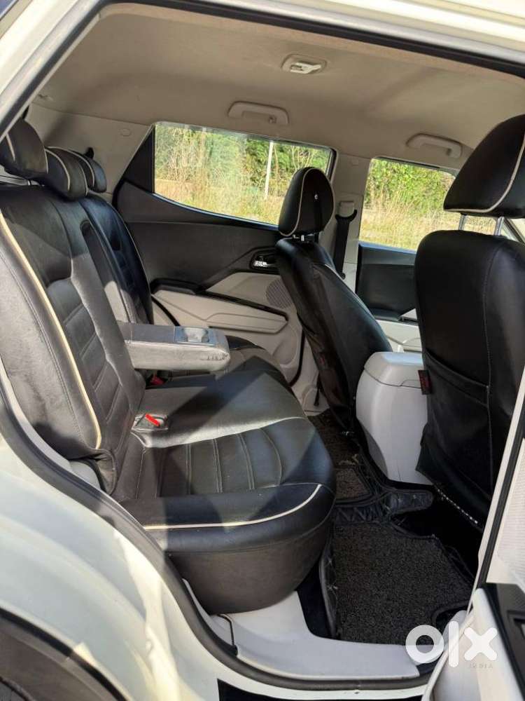 Mahindra Xuv300 W8 Diesel, 2019, Diesel