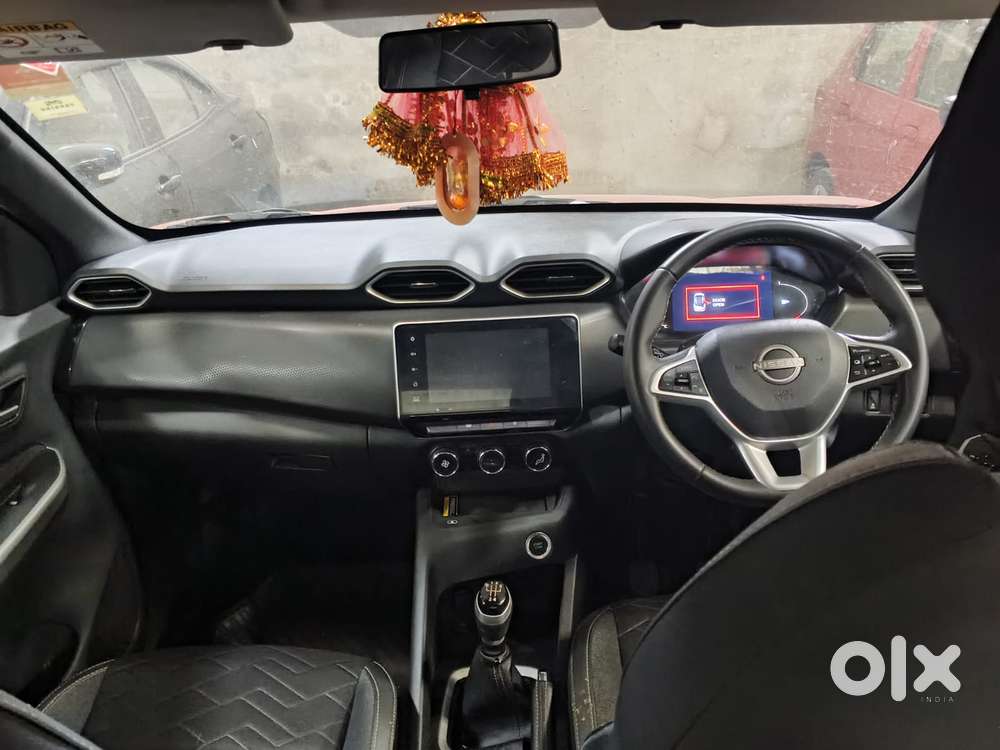 Nissan Magnite N-connecta Mt, 2024, Petrol