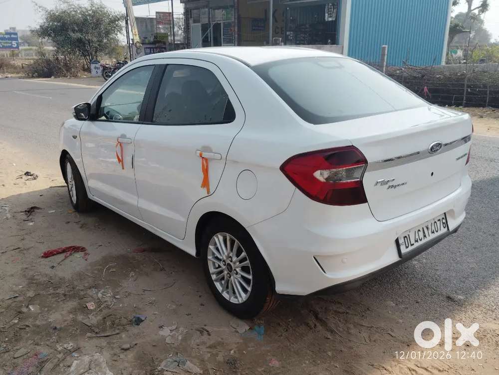 Ford Aspire Titatinium 2018