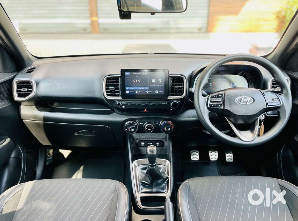 Hyundai Venue S(o) Knight Edition Mt, 2024, Petrol