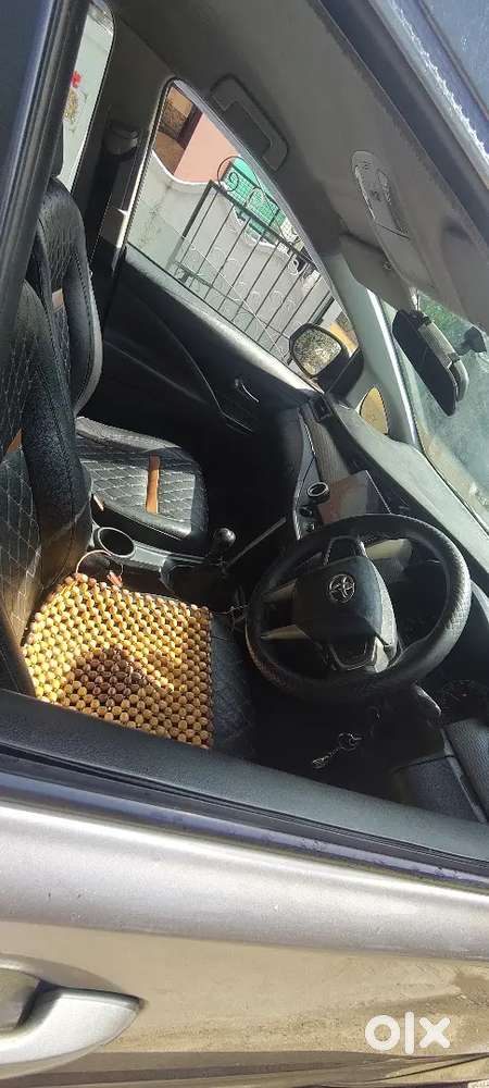 Toyota Innova Crysta 2016 Diesel Well Maintained