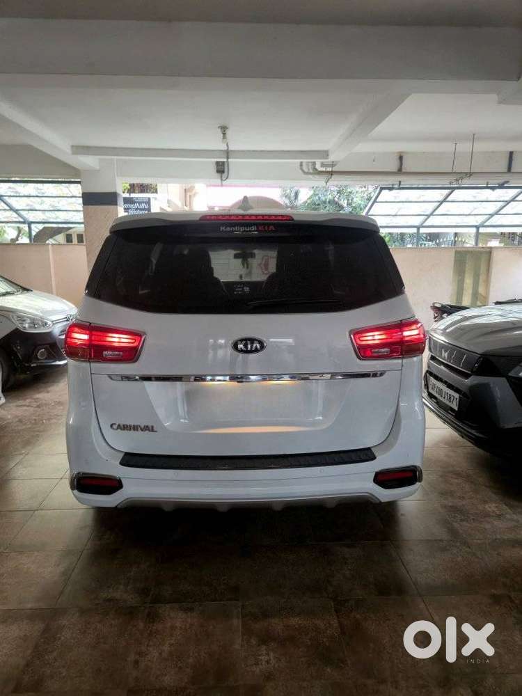 Kia Carnival Premium, 2020, Diesel