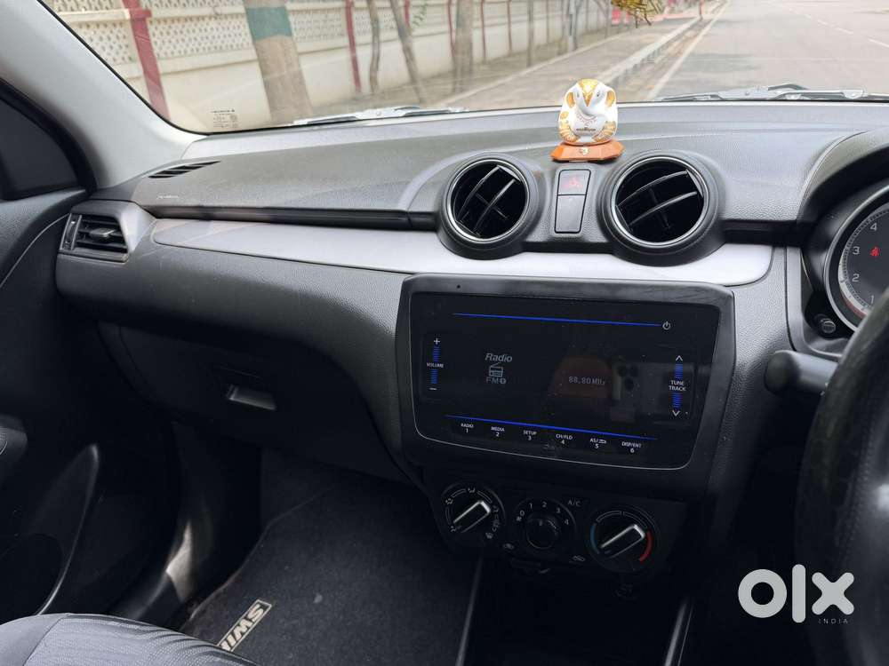 Maruti Suzuki Swift Vxi + Manual, 2021, Petrol