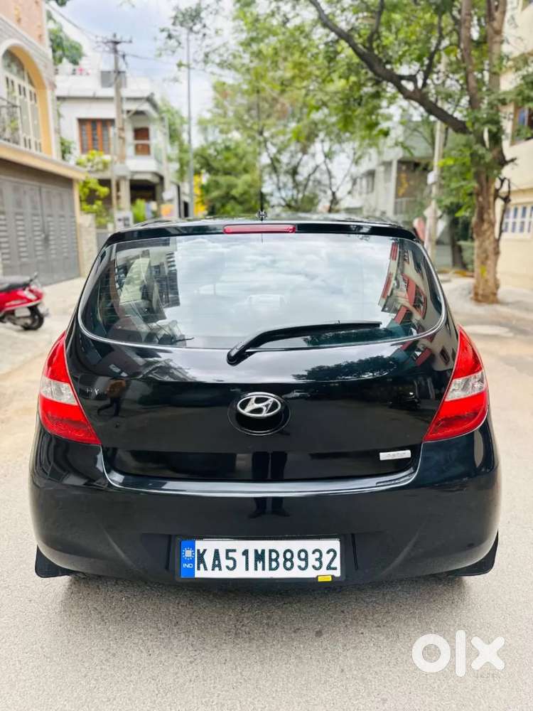 Hyundai I20 Asta 1.2 O With Sunroof, 2011, Petrol