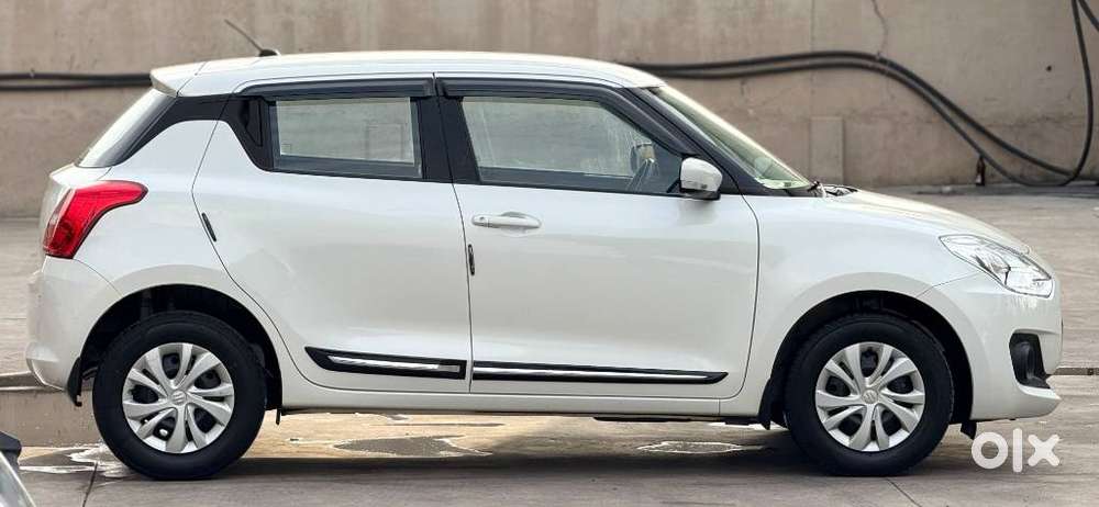 Maruti Suzuki Swift Vxi Optional, 2022, Petrol