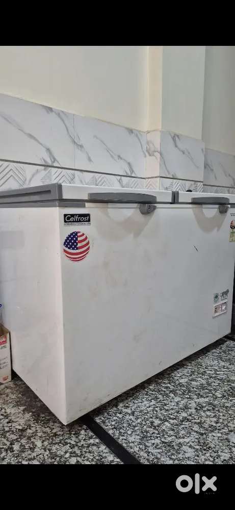 Celfrost deep freezer 320 ltr