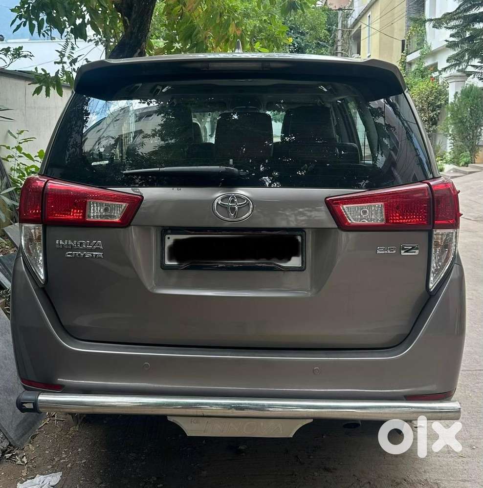 Toyota Innova Crysta 2016 Diesel Well Maintained