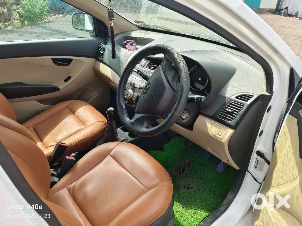 Hyundai Eon Magna+ 2013 Petrol Manual