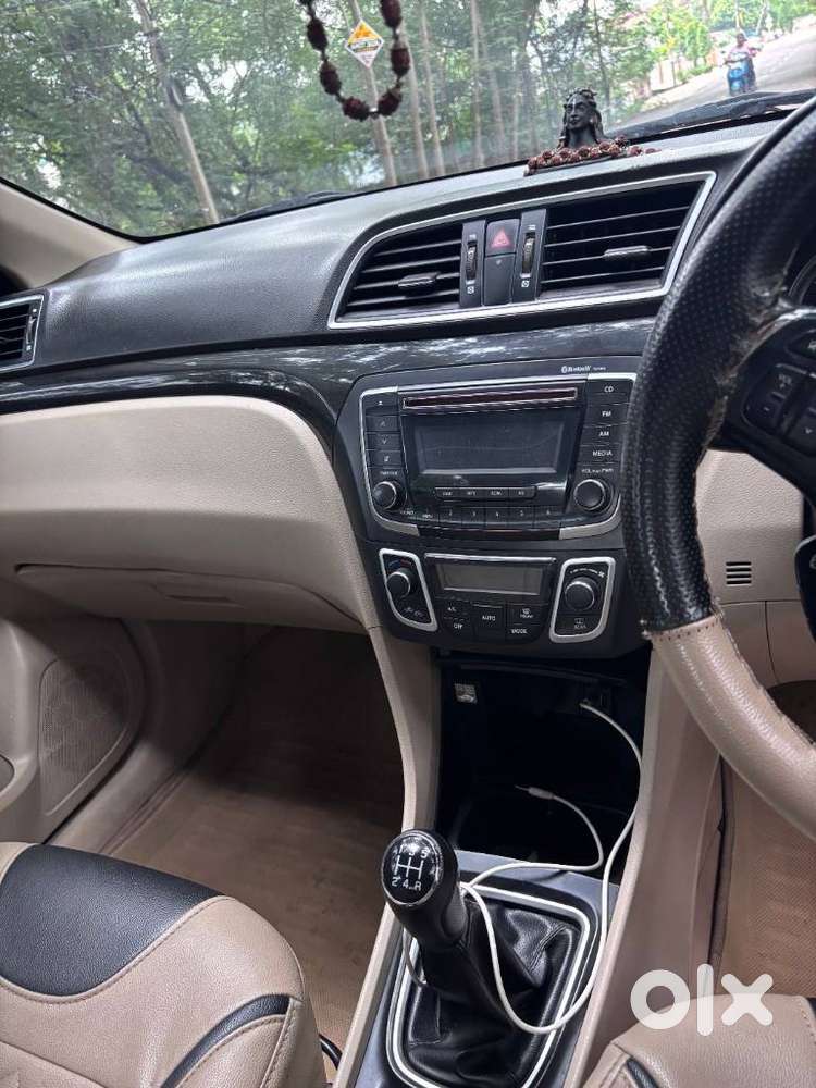 Maruti Suzuki Ciaz Zxi, 2015, Petrol
