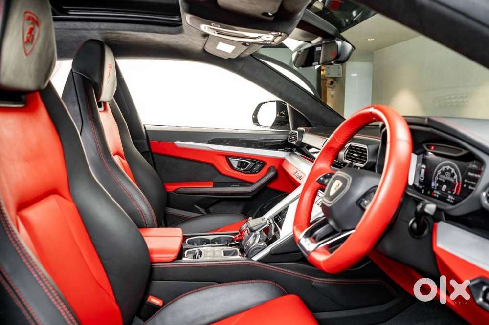 Lamborghini Urus V8, 2021, Petrol
