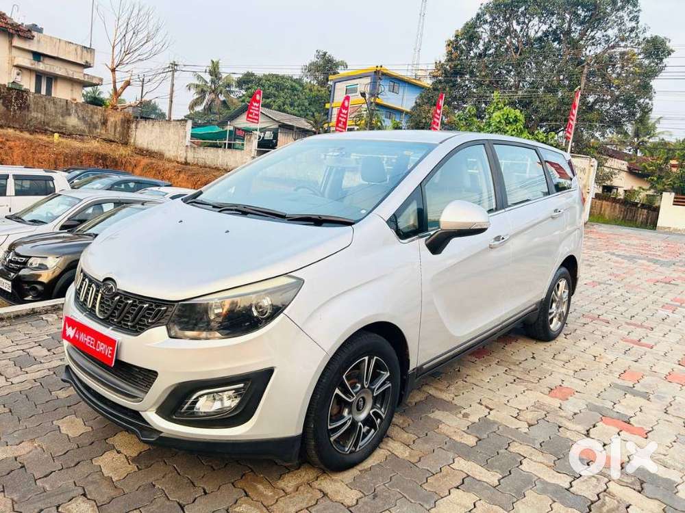 Mahindra Marazzo M8, 2018, Diesel