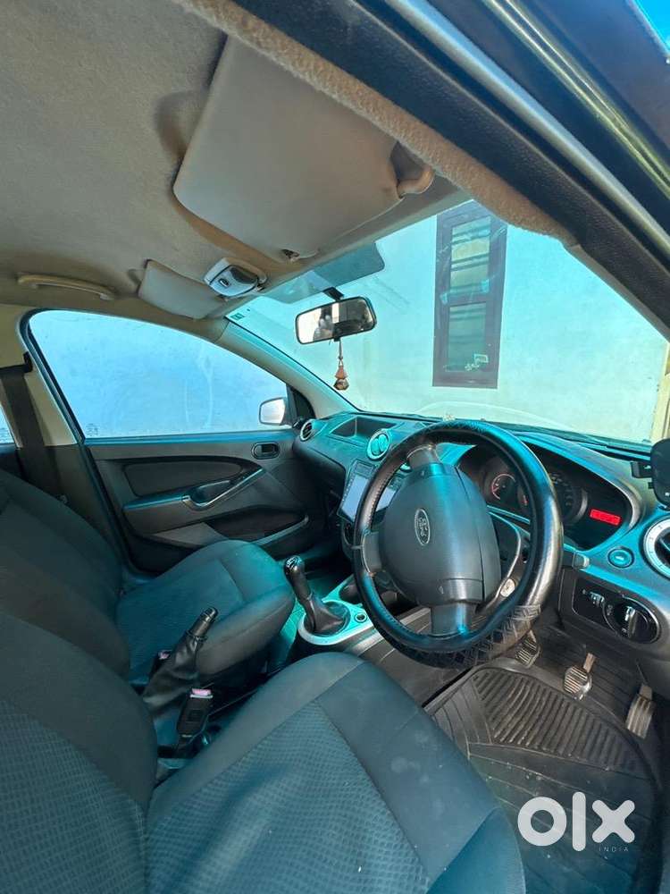 Ford Figo 2015 Diesel 97000 Km Driven