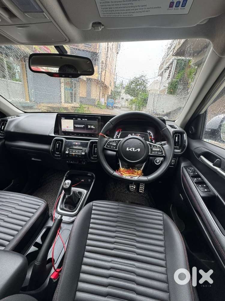Kia Sonet Petrol 2024