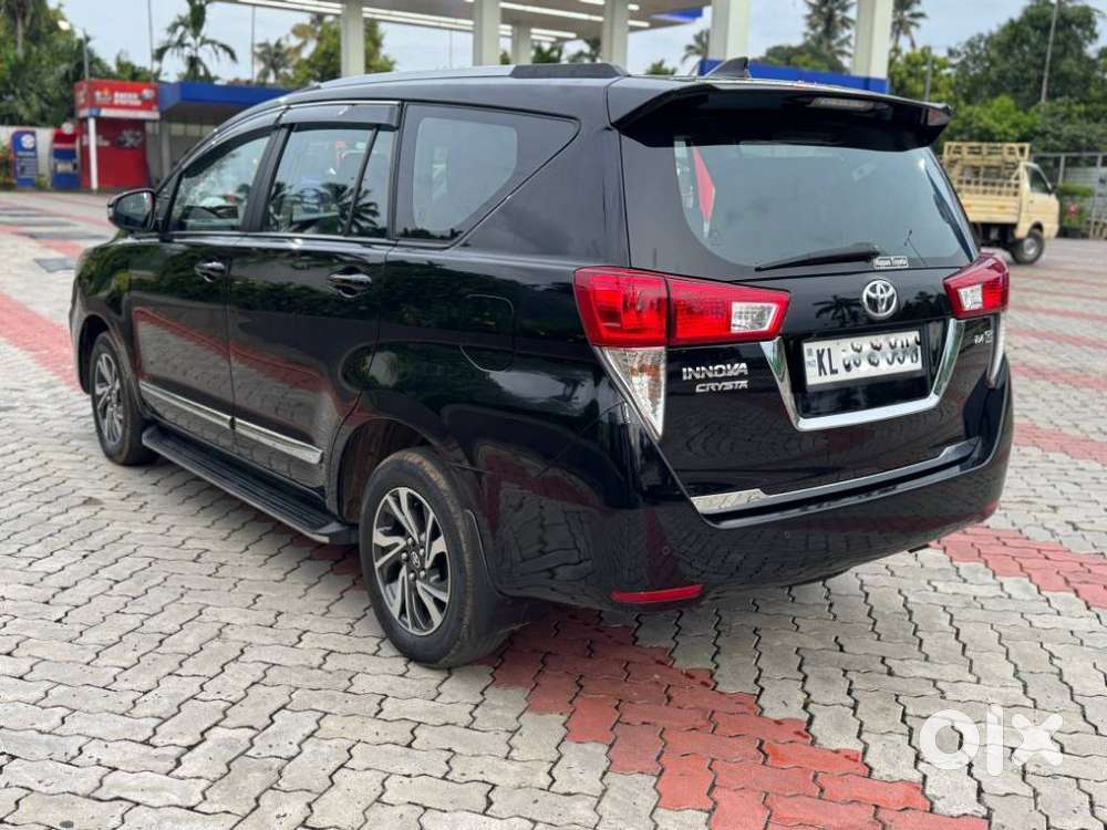 Toyota Innova Crysta [2020-ongoing] 2.4 Gx At 7 Str, 2022, Diesel