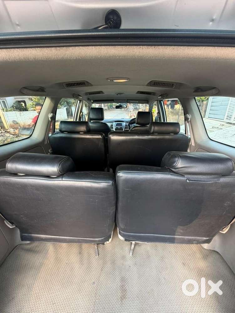Toyota Innova 2.5 V 7 Str, 2012, Diesel