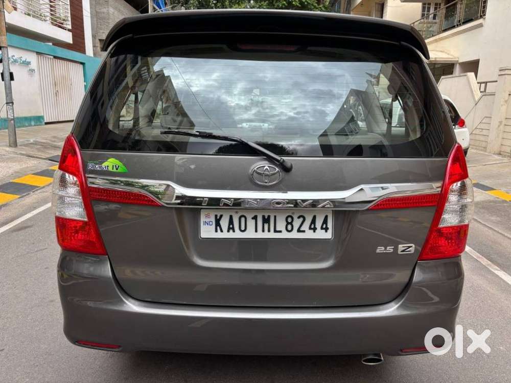 Toyota Innova 2.5 Zx 7 Str Bs-iv, 2015, Diesel