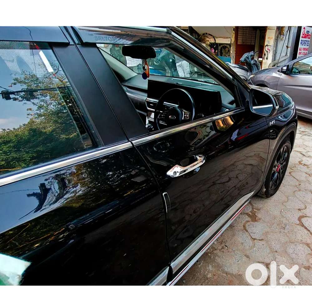 Kia Seltos 2021 Model / 1.5 Htx Ivt Petrol Anniversary Edition / Black