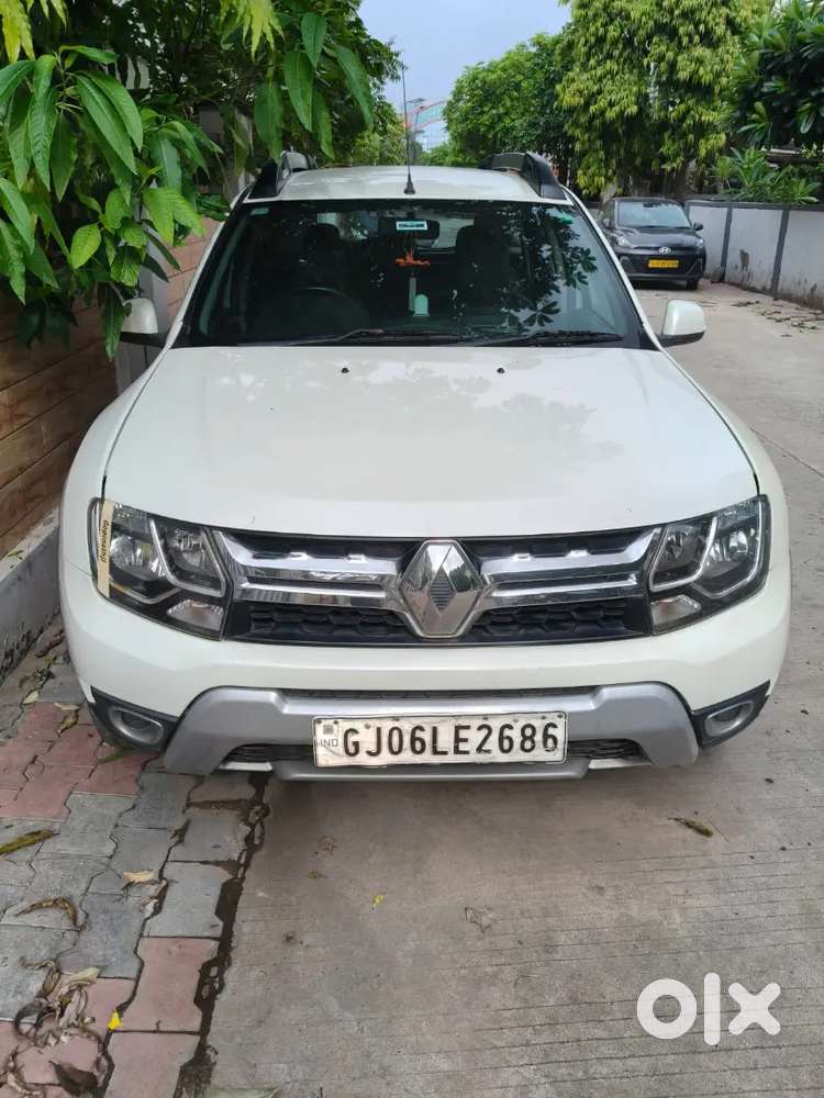 Renault Duster Rxz 2017-18 With Company Service Record