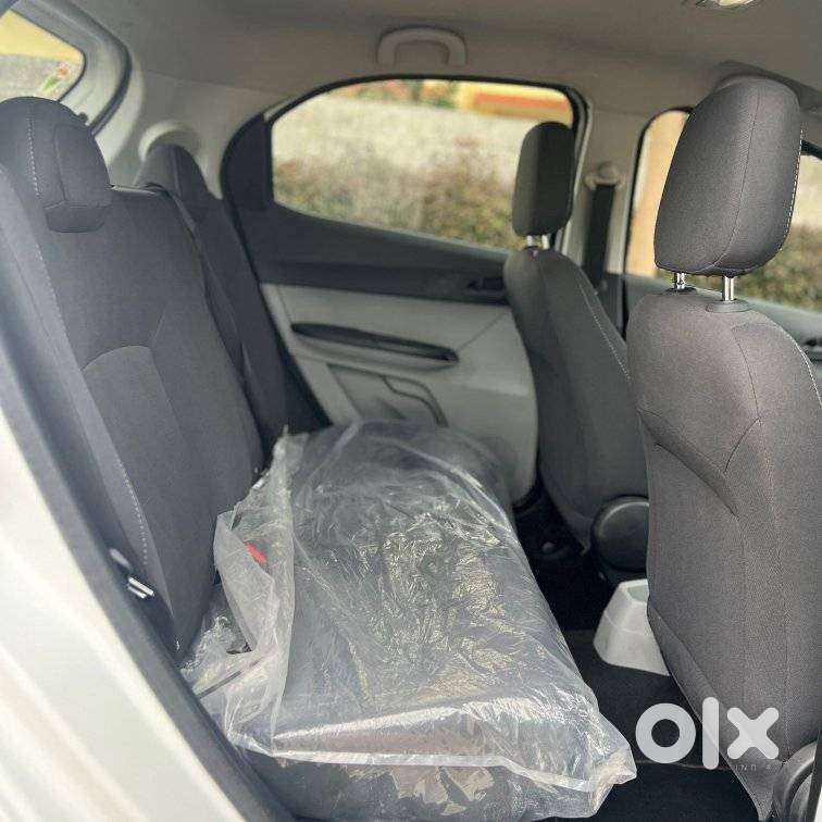 Tata Tiago 1.2 Revotron Xta, 2024, Petrol