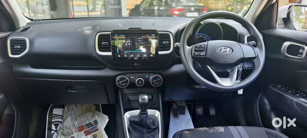 Hyundai Venue 1.2 S Plus, 2022, Petrol