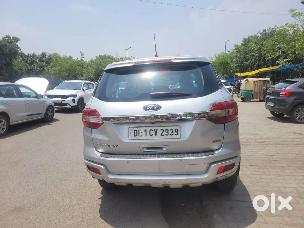 Ford Endeavour 2016