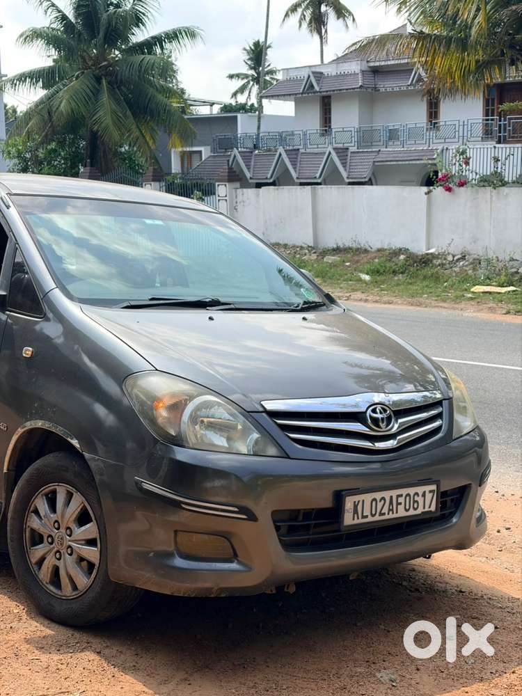 Toyota Innova Diesel 2010 Year