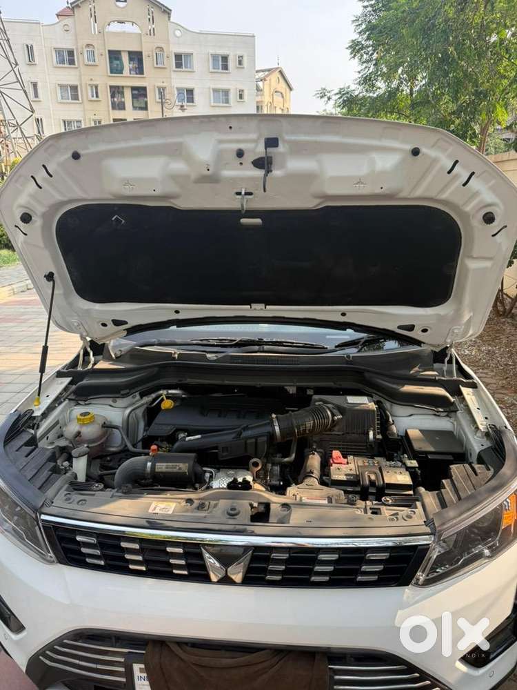 Almost New Mahindra Xuv300 W8(o)  Only 6,000 Km  Mint Condition