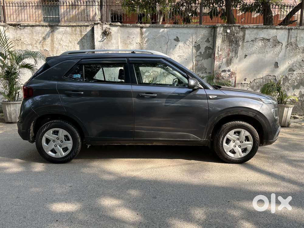 Hyundai Venue 1.2 S Plus, 2020, Petrol