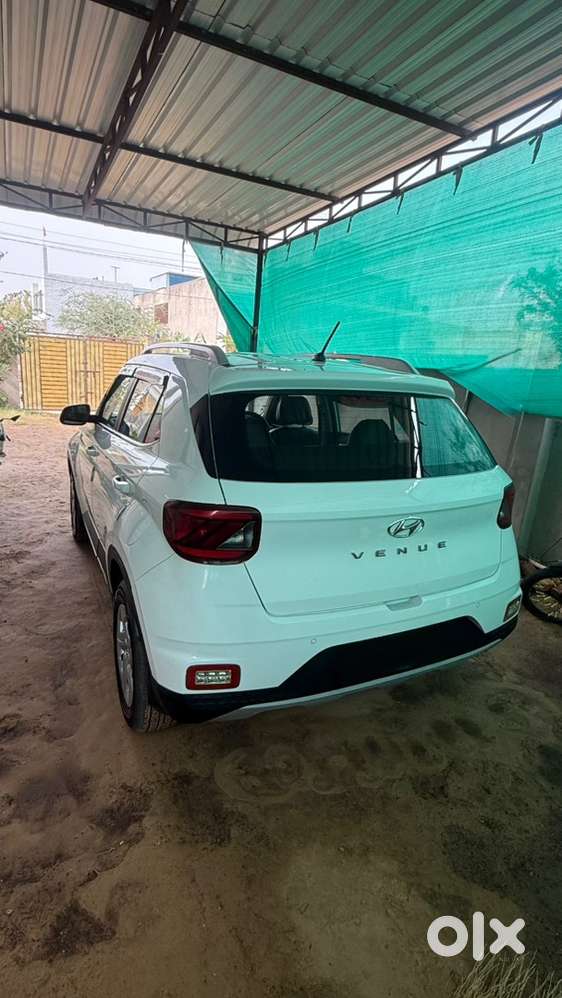 Hyundai Venue Petrol 2020