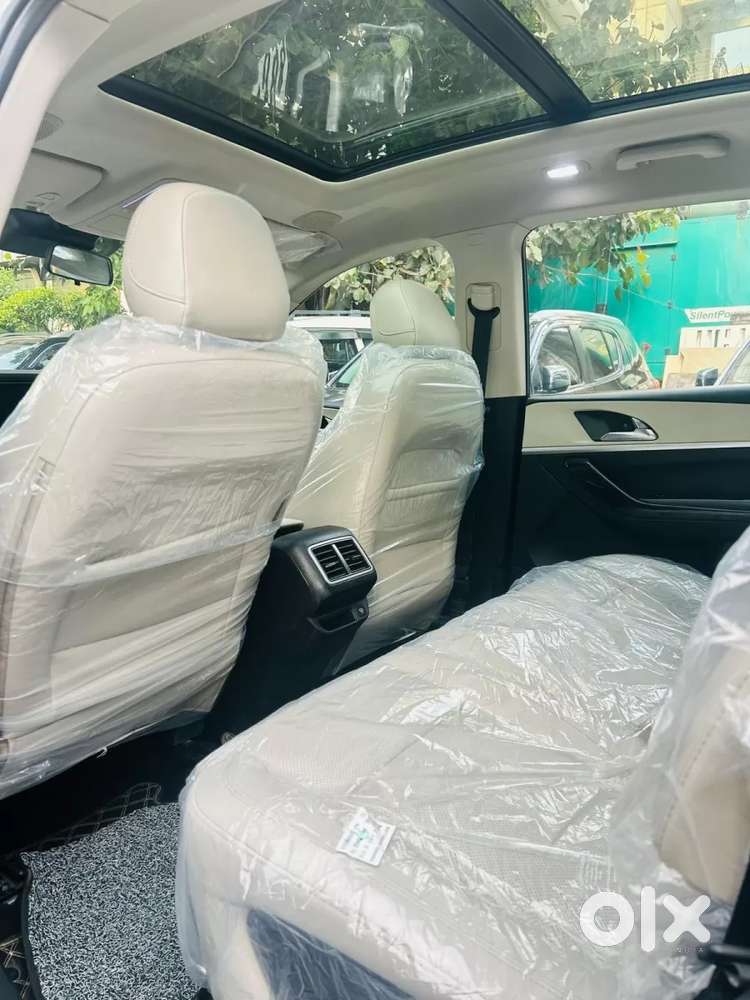 Mahindra Xuv700, 2022, Diesel