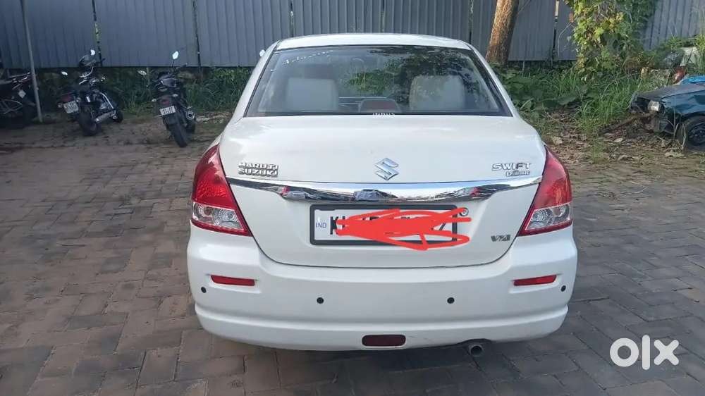 Maruti Suzuki Dzire 2010 Petrol 90000 Km Driven
