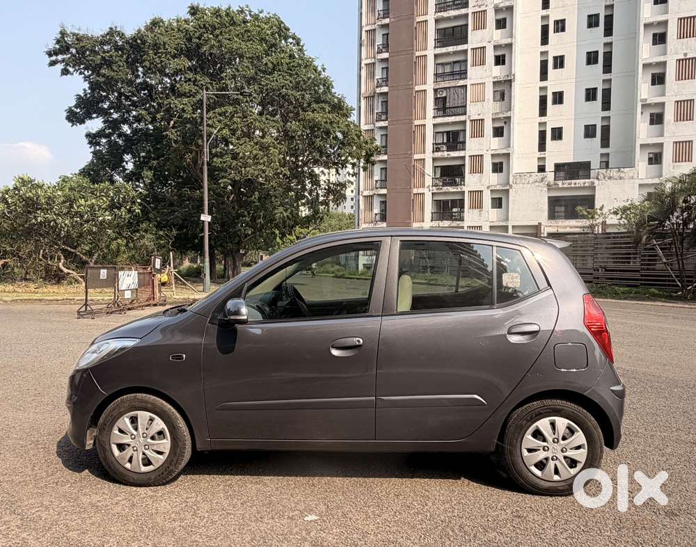 Hyundai I10 Sportz At, 2012, Petrol