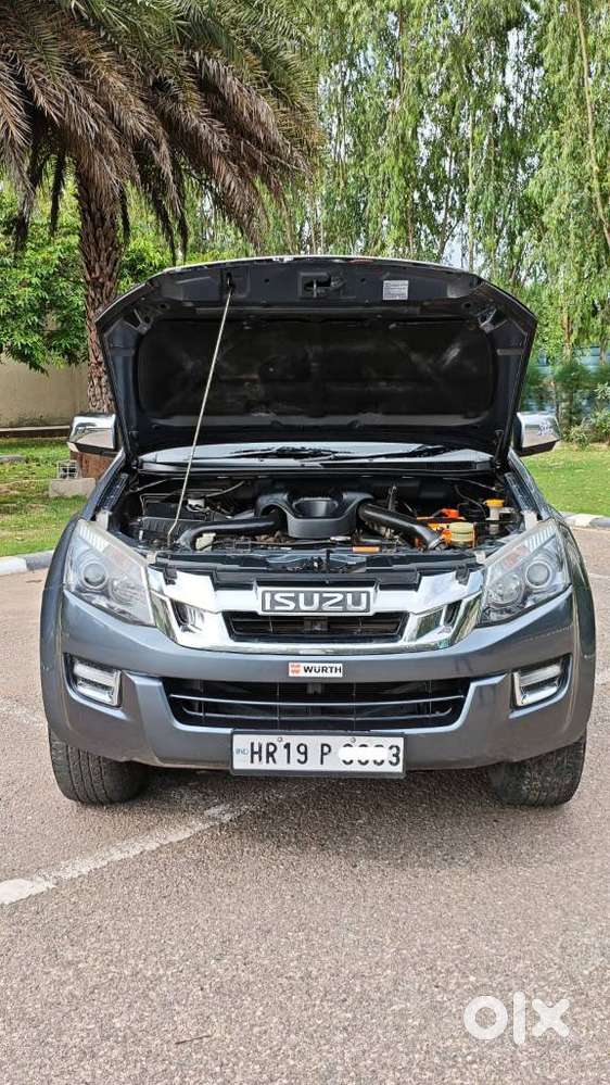 Isuzu V-cross Z 4x4 Mt, 2018, Petrol