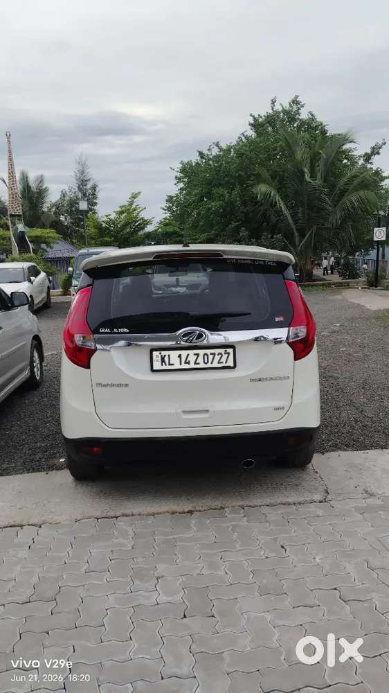 Mahindra Marazzo 2020