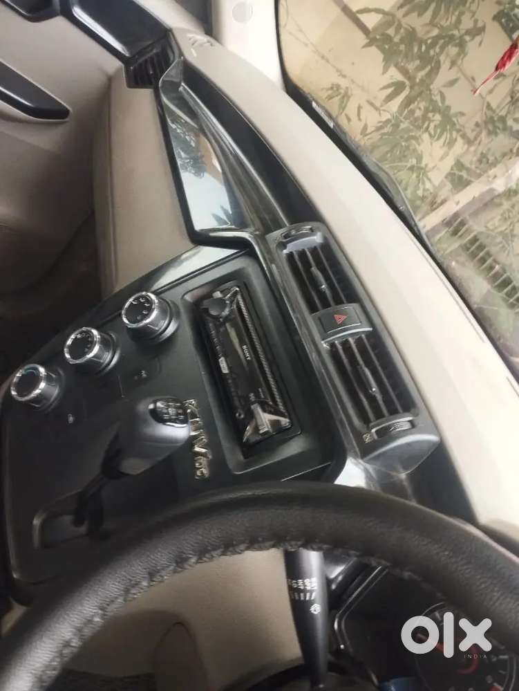 Mahindra Kuv 100 2016 Diesel 110000 Km Driven