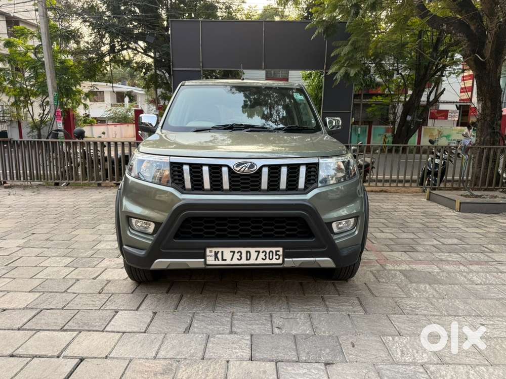 Mahindra Bolero Neo N8