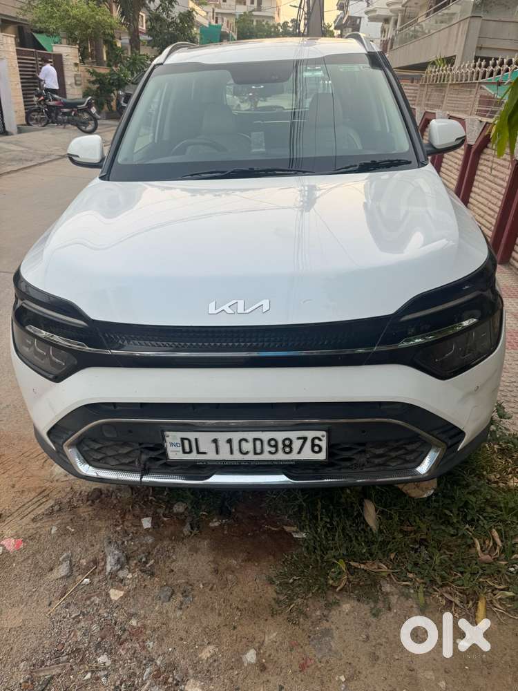 Kia Carens 2023 Diesel Well Maintained