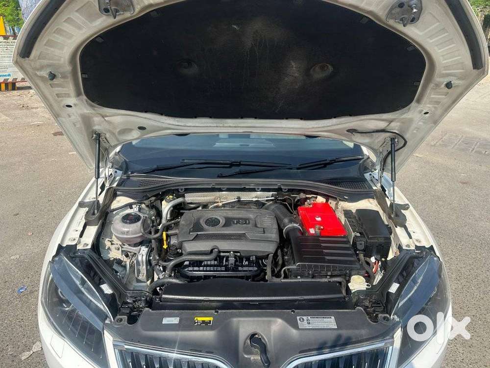 Skoda Superb Style 1.8, 2019, Petrol