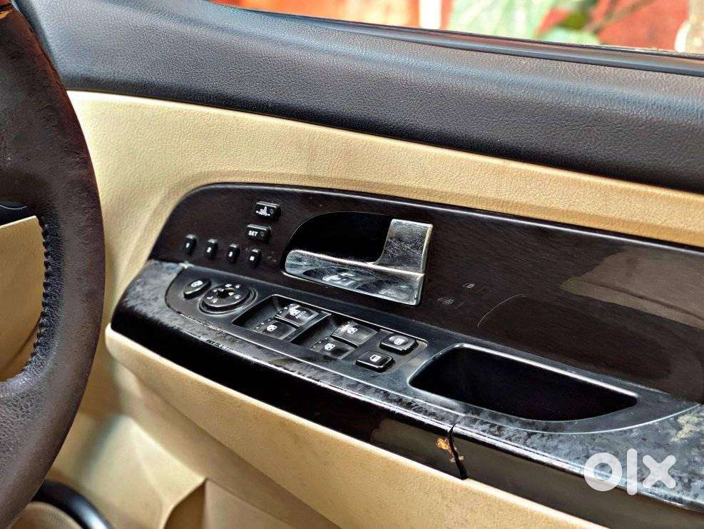 Mahindra Rexton, 2014, Diesel