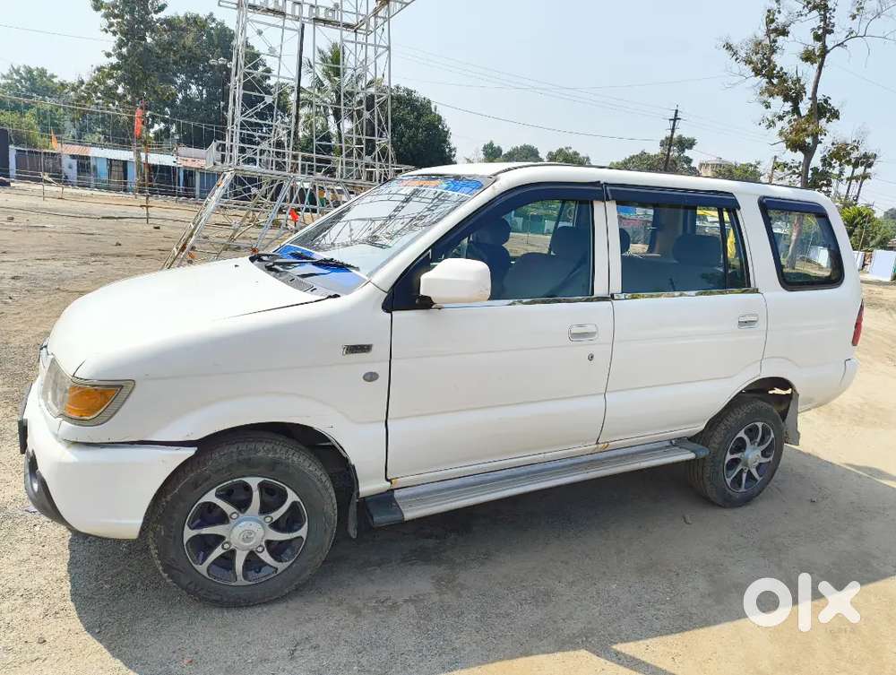 Chevrolet Tavera Neo 2012 Diesel Well Maintained