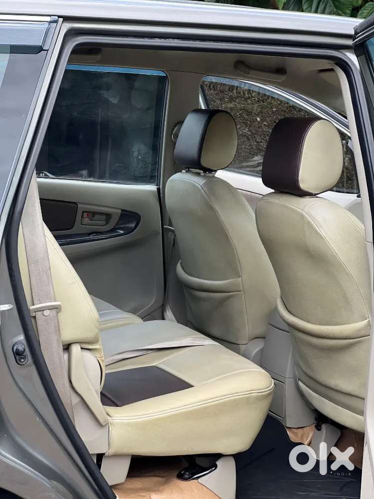 Toyota Innova 2012 Diesel Well Maintained