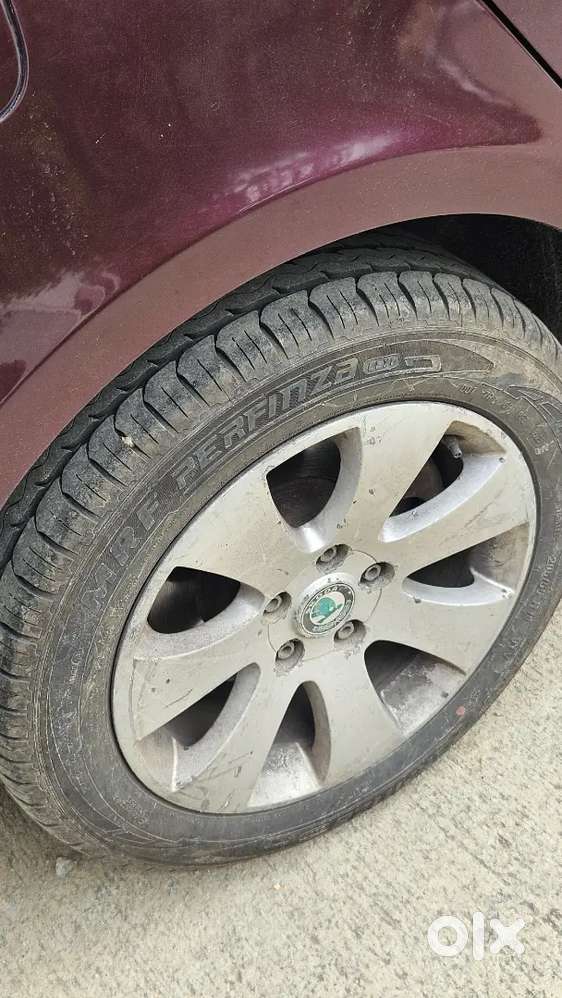 Skoda Superb With Brand New Tires