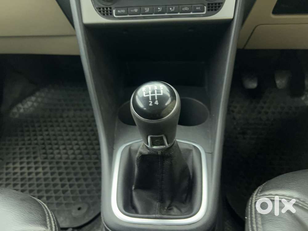 Volkswagen Polo 2009-2013 Petrol Highline 1.2l, 2015, Petrol