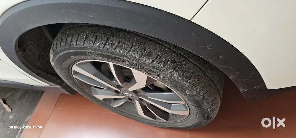 Mahindra Xuv300 2020 Diesel 52345 Km Driven